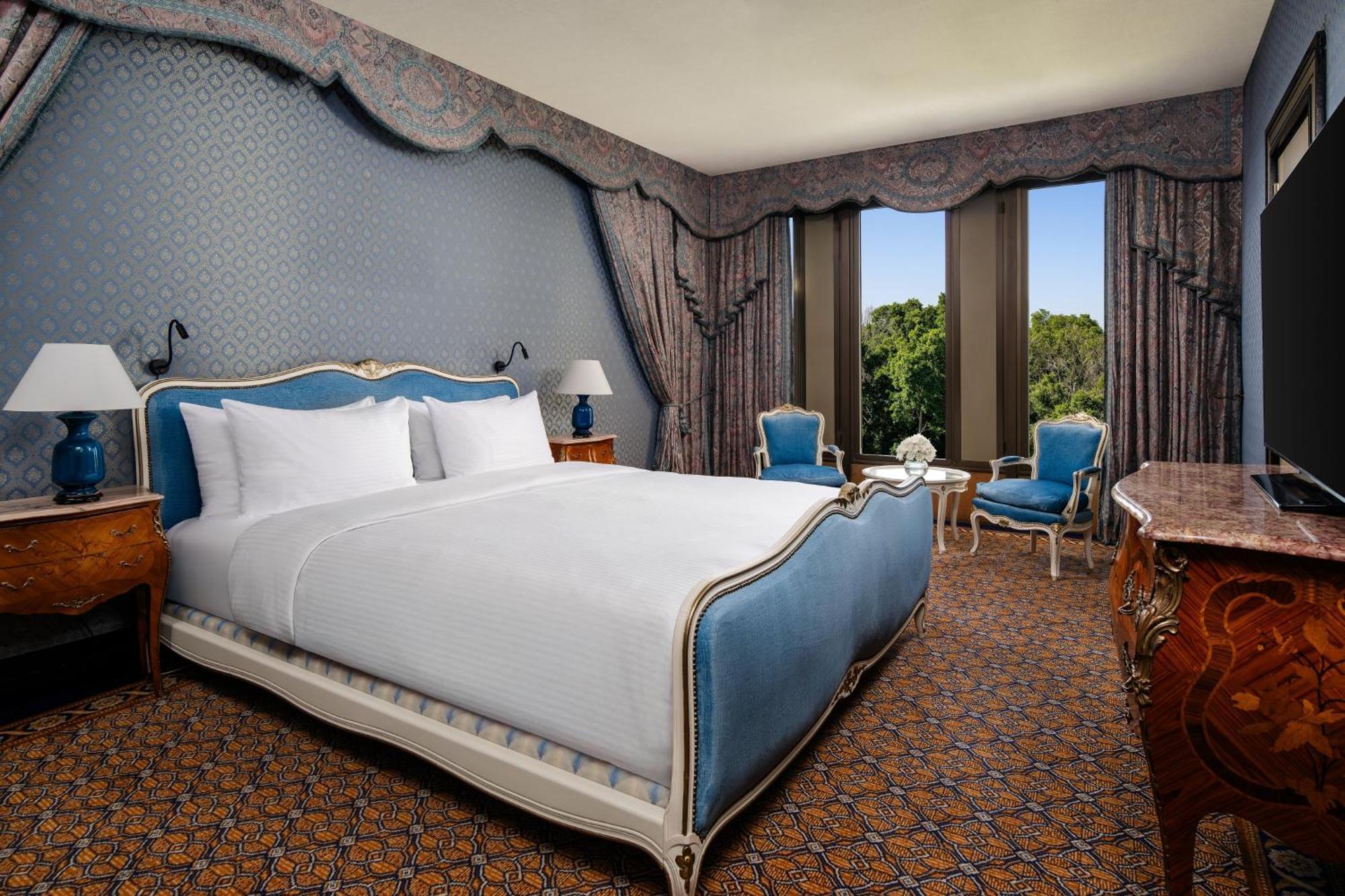 Intercontinental By Ihg Hotel